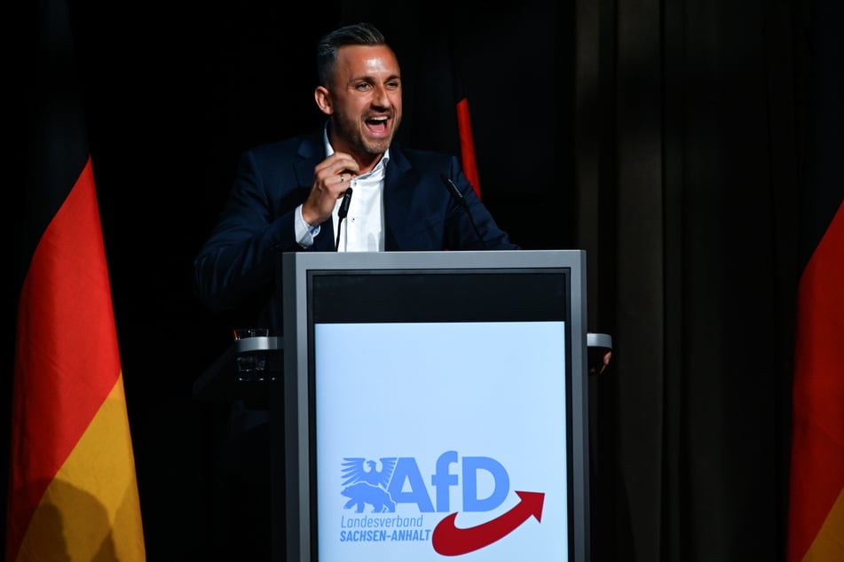Auch in Sachsen-Anhalt könnte die AfD mit Spitzenkandidat Ulrich Siegmund (35) stärkste Kraft werden.