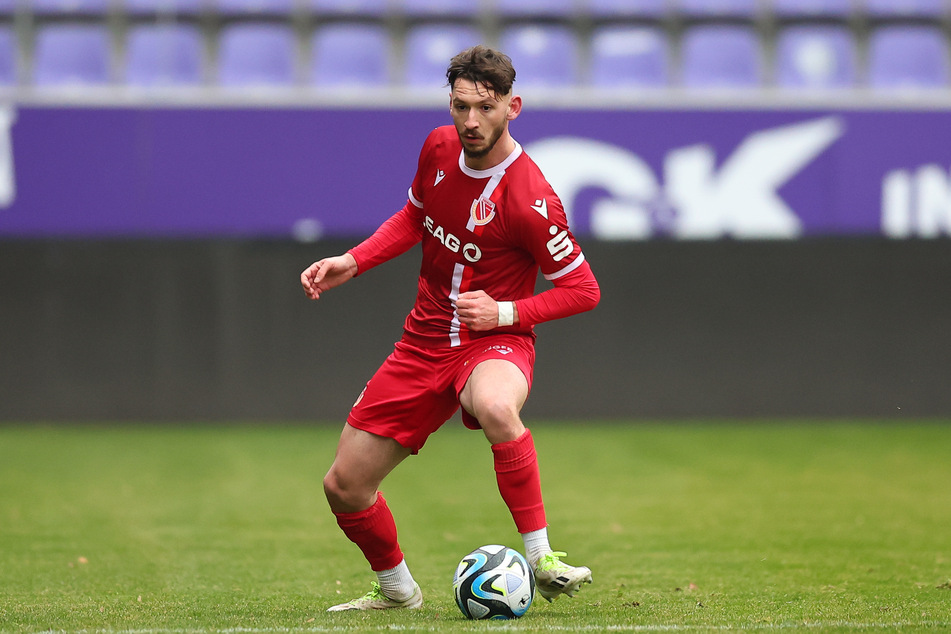 Einer von zwei prominenten Opfern des Erfolgs: Sommer-Zugang Cedric Euschen (25) musste zum ersten Mal in seiner Energie-Zeit auf die Tribüne.