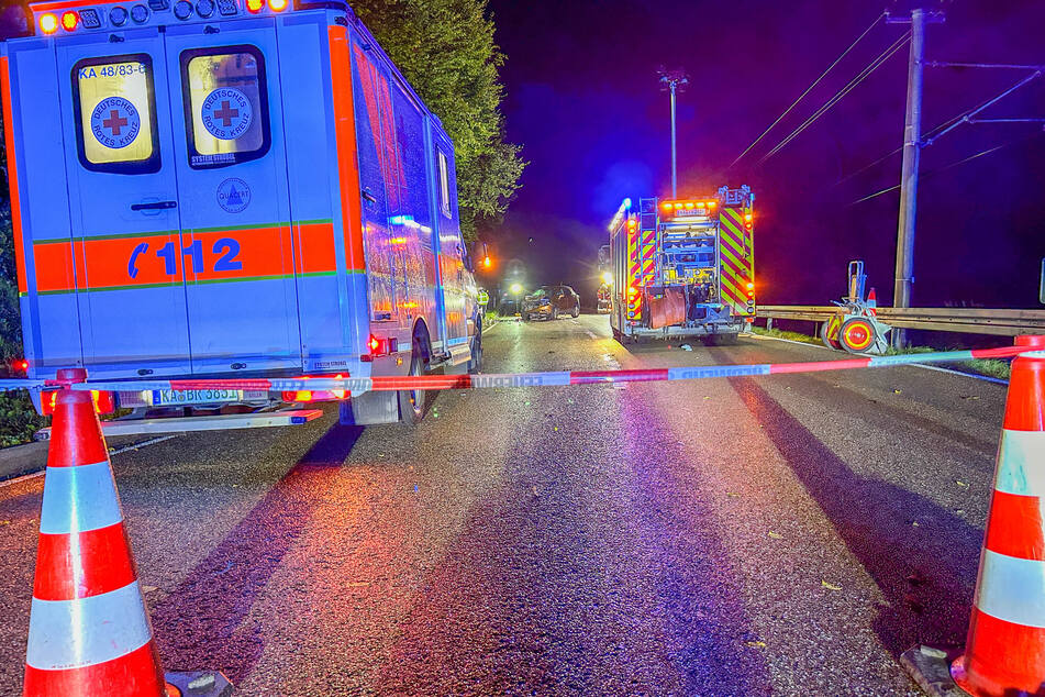 Die Landstraße wurde mehr als fünf Stunden abgesichert.