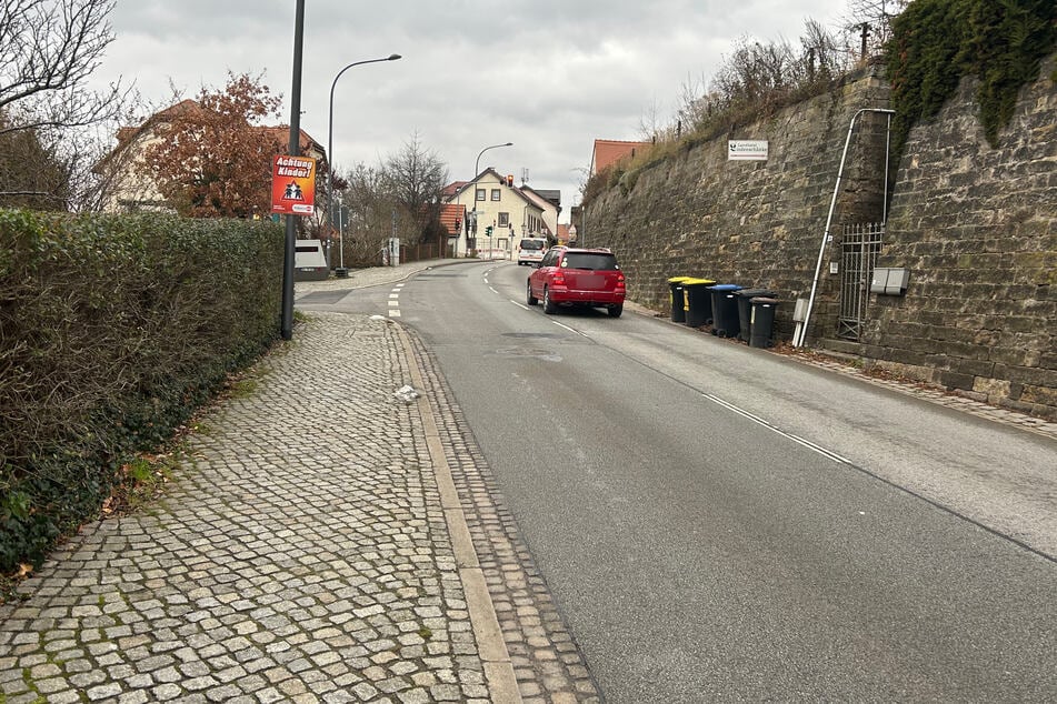 Etwas versteckt ist der Superblitzer-Standort auf der Pillnitzer Landstraße.