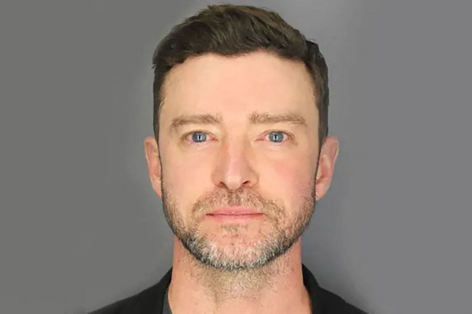 Following his arrest in June, Justin Timberlake's mug shot is now being exhibited as a work of art in a gallery.