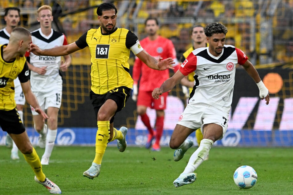 Eintracht Frankfurts Topstürmer Omar Marmoush (25, r.) wird von einem Premier-League-Klub gejagt.