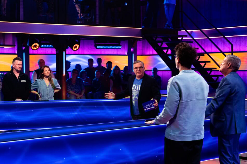 Ben Zucker (42, l.) und Yvonne Catterfeld (46) duellieren sich bei Hitster mit dem "Let’s Dance"-Duo Daniel Hartwich (47) und Joachim Llambi (61).