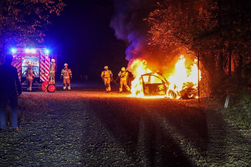 Die Feuerwehr löschte den Brand komplett.