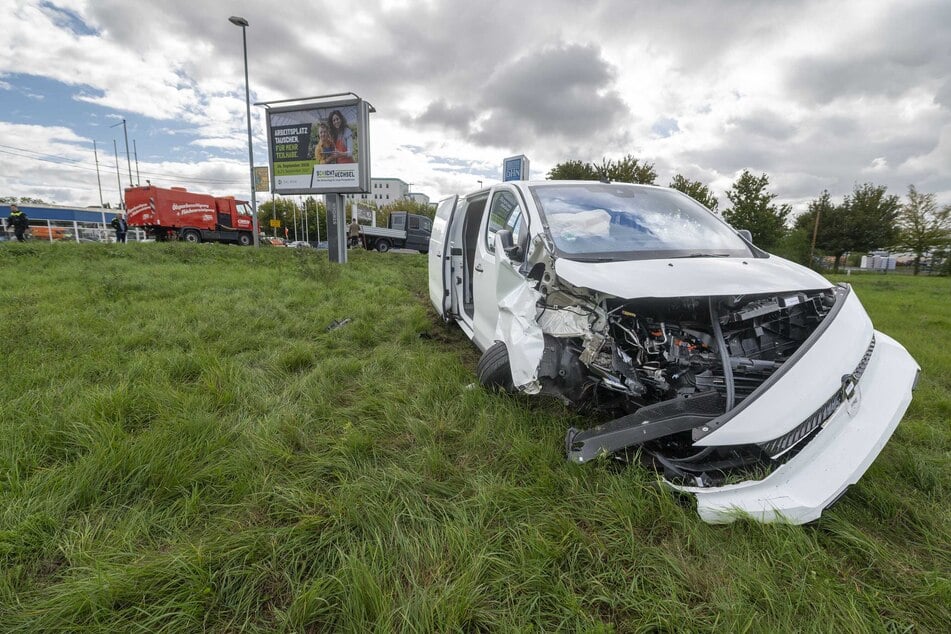 Der Citroën wurde stark zerstört.