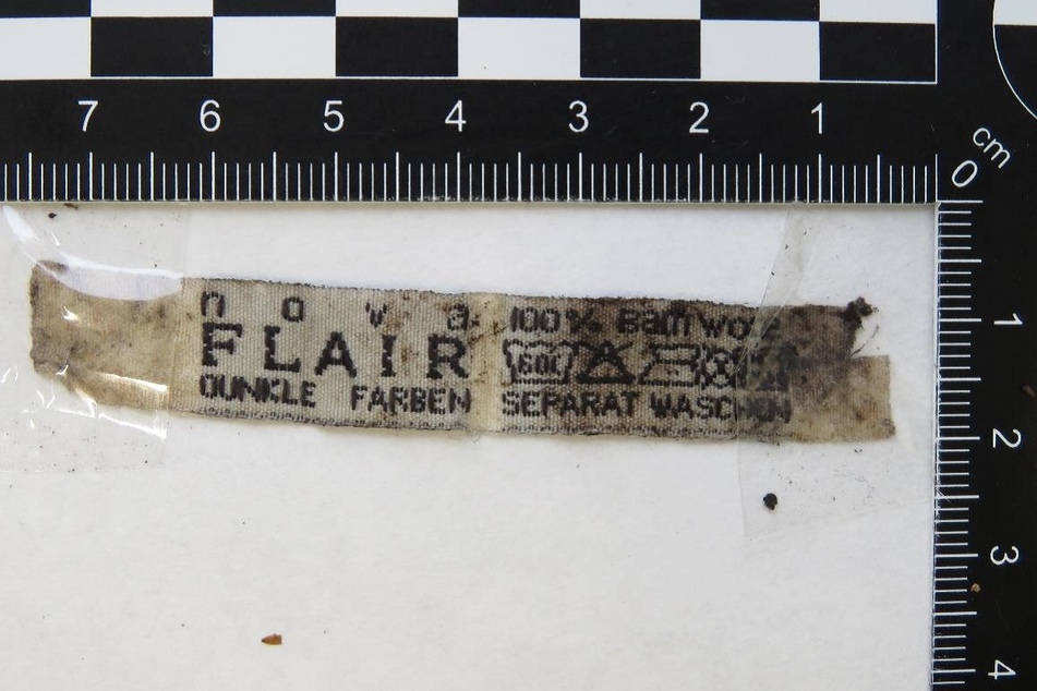 Es wurde auch ein weiteres Etikett mit der Aufschrift "nova FLAIR" gefunden.