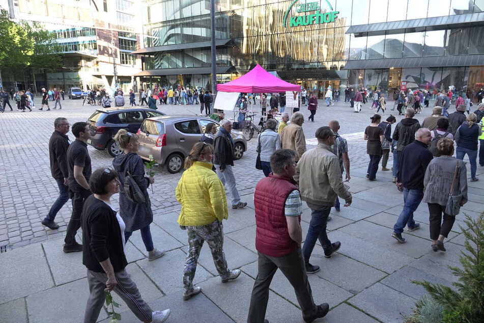 In Chemnitz fanden bereits mehrmals Demonstrationen gegen die Corona-Beschränkungen statt (Archivbild).