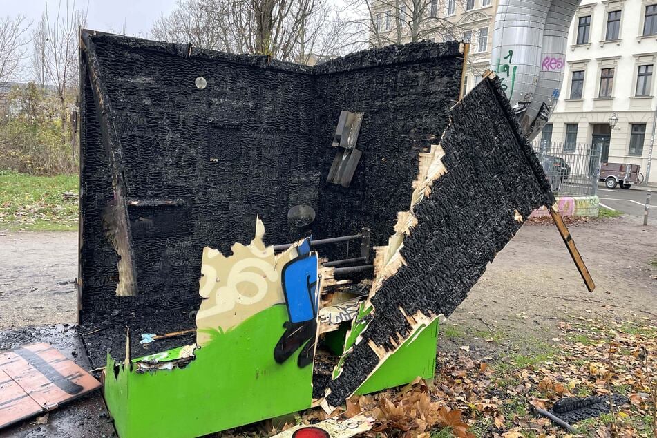 Die alte Toilettenanlage brannte im Dezember vollständig aus und war nicht mehr nutzbar. (Archivbild)
