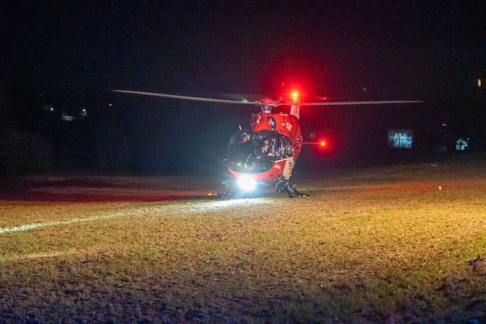 Wegen der schweren Verletzungen, die der Radfahrer erlitten hatte, wurde auch der Rettungshubschrauber "Christoph Thüringen" angefordert.