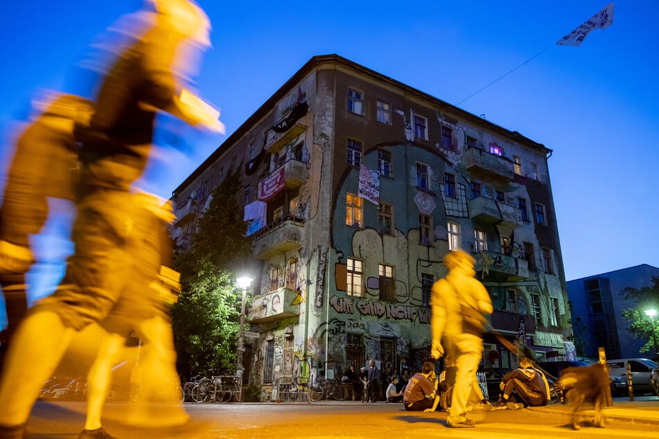 Die Bewohnerinnen und Bewohner sollen das Haus in der Liebigstraße 34 verlassen.