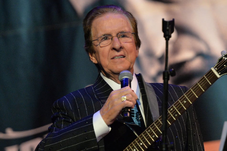 Country musician Tommy Cash has died at the age of 84.