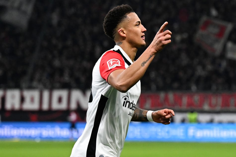 Der Wechsel von Tuta (25) nach Katar ist fix. Jetzt gehen der Eintracht so langsam die Innenverteidiger aus.