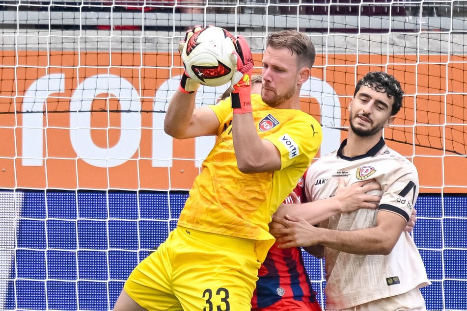 Inanoglu (r.) konnte sich noch nicht durchsetzen. Ihm geht es wie der SGD in Liga zwei.