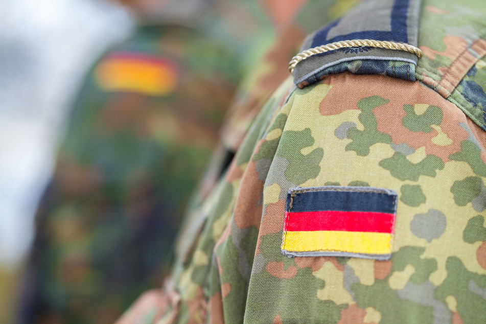 Ein Soldat wurde wegen seiner Uniform beleidigt. (Symbolbild)
