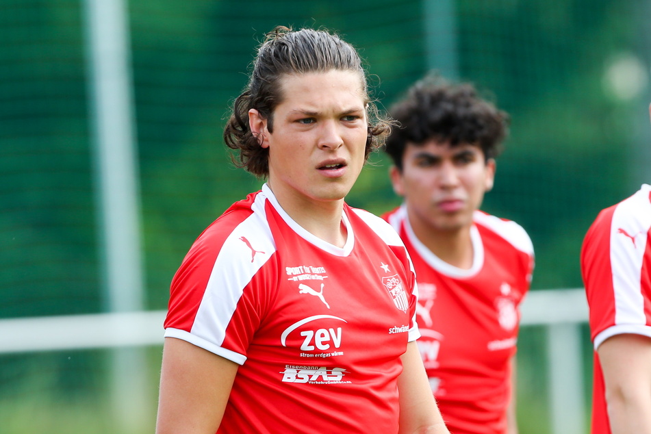 Leon Bürger (21) hat sich vom FSV Zwickau verabschiedet.