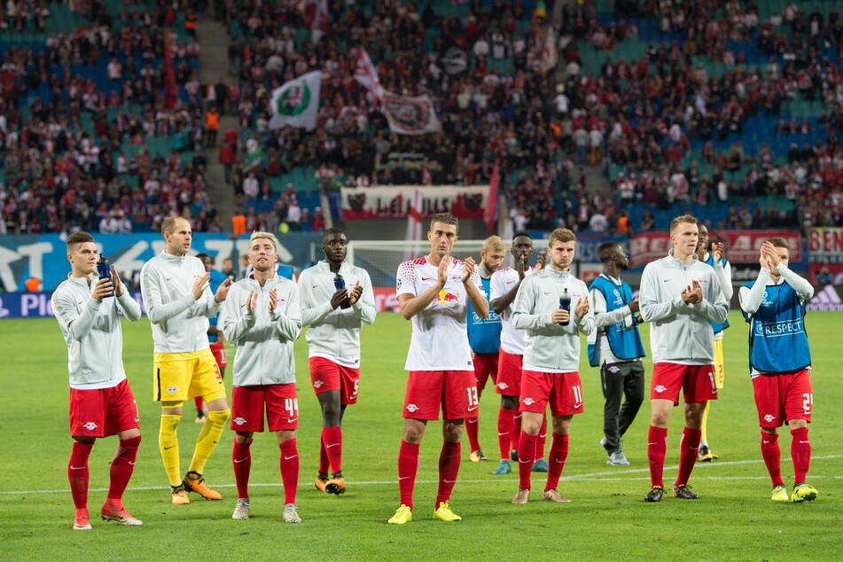 Zum Bundesligaauftakt gegen Mainz können offenbar wieder 8400 Zuschauer in die Red Bull Arena.