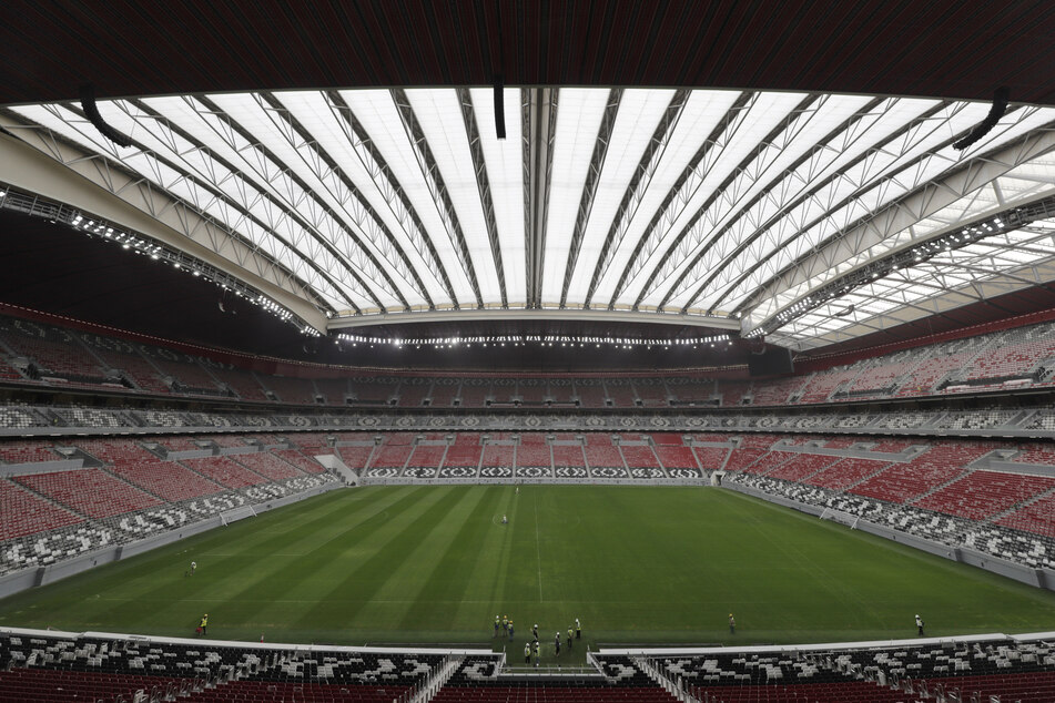 Blick in das Al-Bayt-Stadion in Doha, eines der WM-Stadien in denen 2022 die Fußball-WM aufgetragen wird.