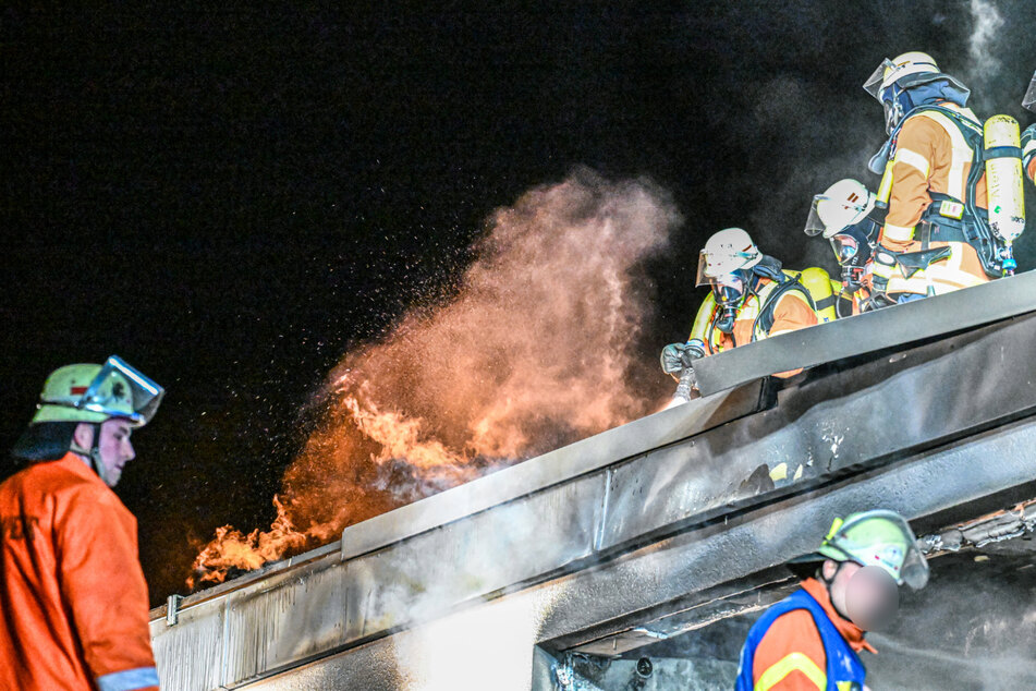 Flammenmeer: Wohnung in Aalen komplett ausgebrannt!