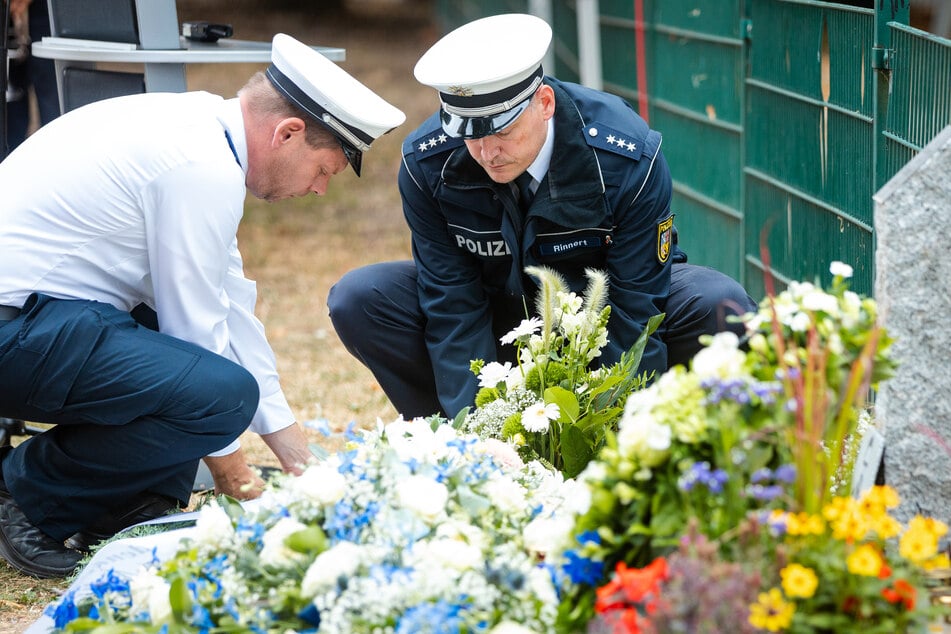 Ein Jahr nach den tödlichen Schüssen auf Polizeioberkommissar Simon Bohr (†34) erinnert Völklingen an den Polizisten.