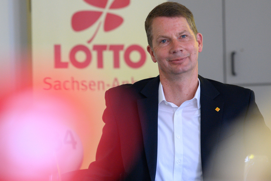 Lotto-Geschäftsführer Stefan Ebert gab bekannt, dass die Sachsen-Anhalter über 200 Millionen Euro für Lotto ausgegeben haben.