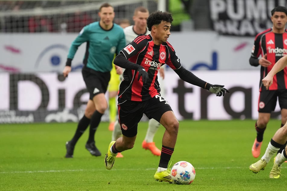 Oder zieht es den Abwehrspieler im Sommer zu einem Topklub?