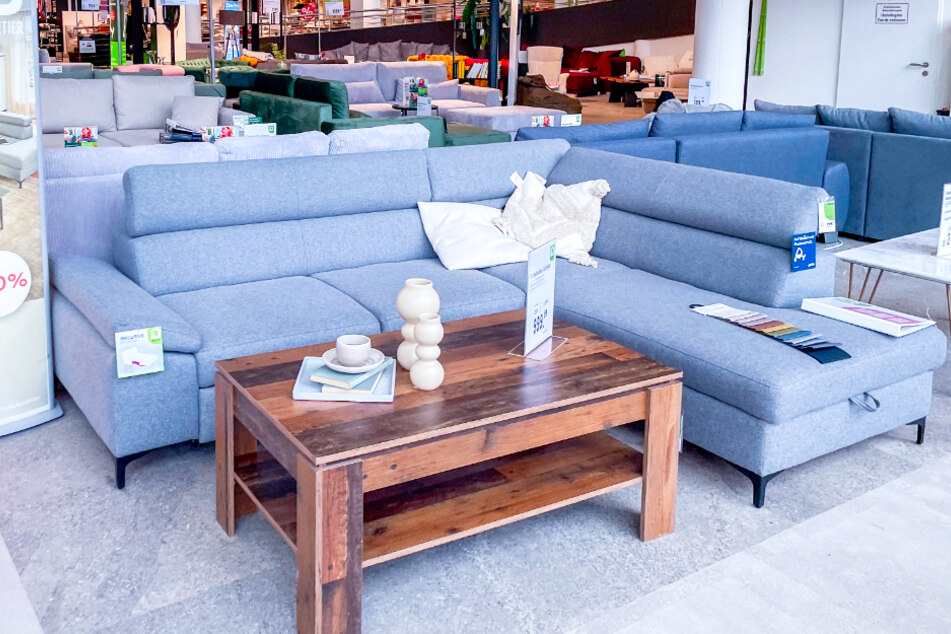 Gönnt Euch am Freitag (2.2.) das neue Traumsofa zum kleinen Preis, aber nur bei porta Braunschweig.