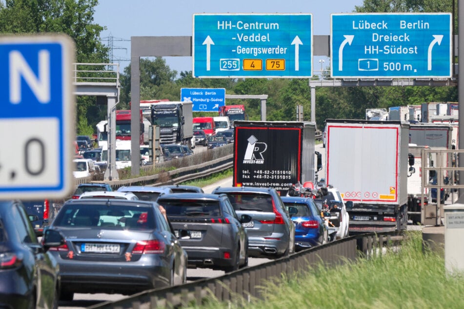Achtung, Autofahrer! Hier erwartet Euch rund um Hamburg Stau