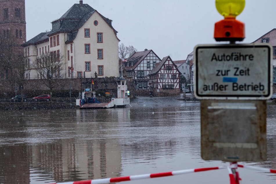Hochwasser am Main: Wichtige Verbindung zwischen Hessen und Bayern bricht weg
