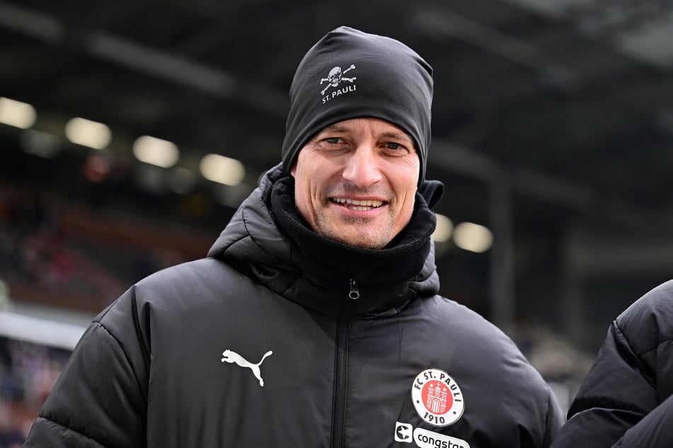 FCSP-Trainer Alexander Blessin (52) will von einer möglichen Spielabsage wegen der Wetterverhältnisse in der Hansestadt nichts wissen.