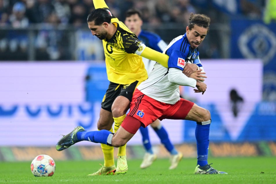 Die Hamburger und die Borussen lieferten sich einen harten Kampf auf dem Rasen des Volksparkstadions.