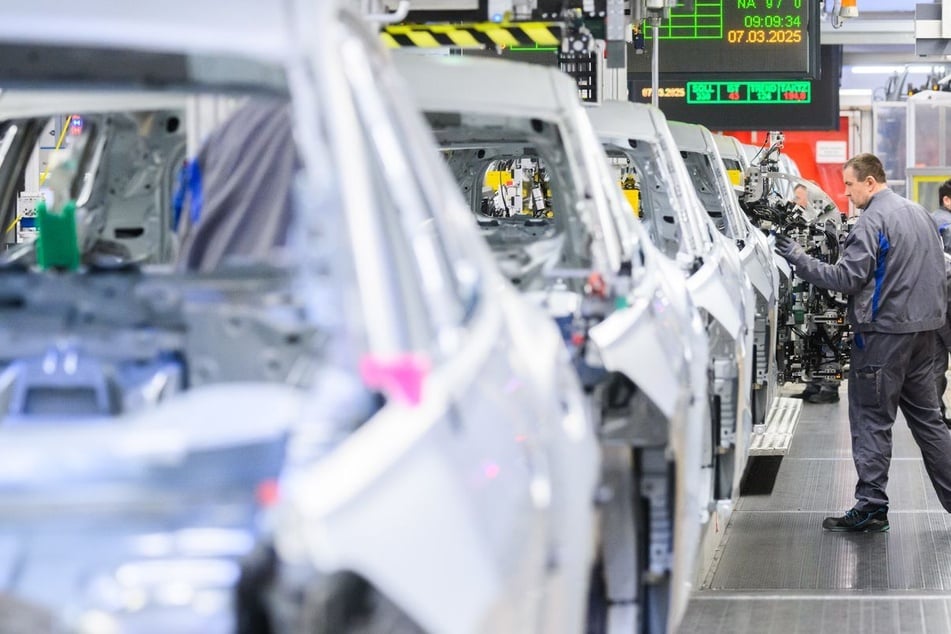 Die Absatzflaute in China und das Verbrenner-Comeback machten dem Konzern zu schaffen.