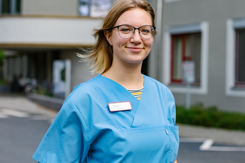Azubi Lena sucht Nachfolger für die Ausbildung zur Pflegefachkraft (m/w/d) in Radeberg!