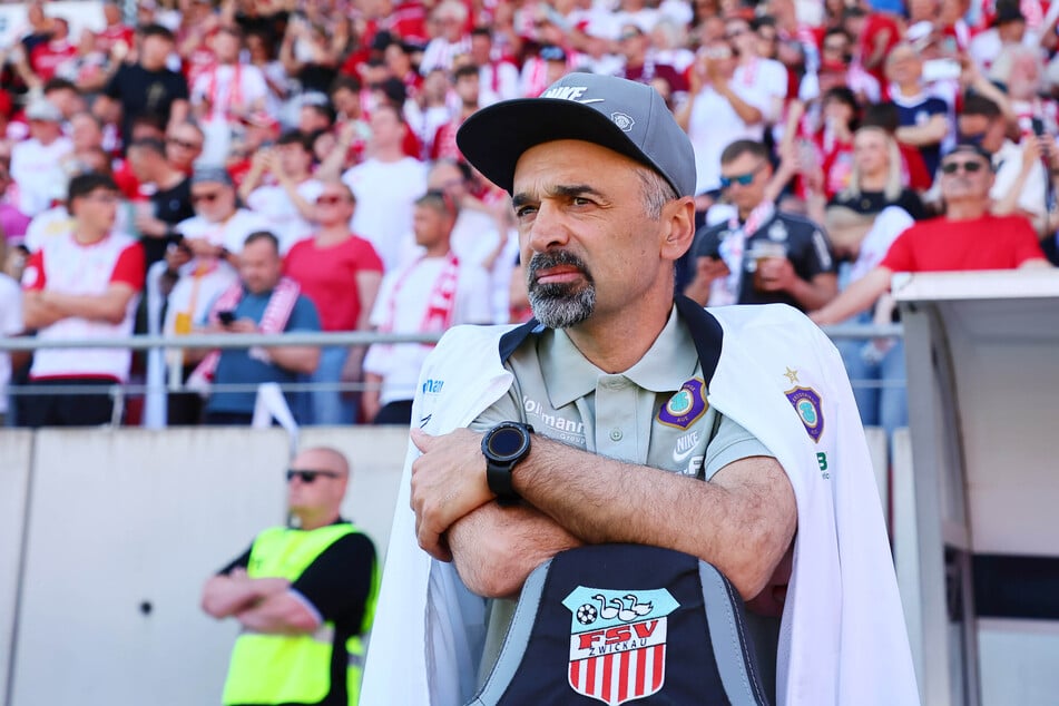 Kvicha Shubitidze (51) verlor als Aue-Trainer nur ein Spiel. Die Rettung kam für den Verein aber zu spät.