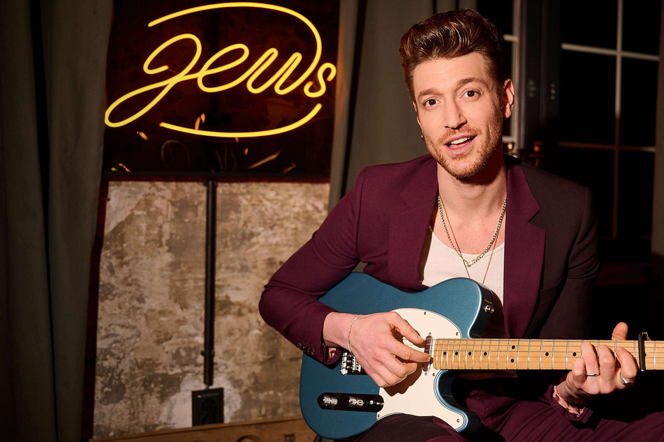 Neue Talkshow "Freitagnacht Jews": Daniel Donskoy wirft einen Blick aufs Jüdischsein!