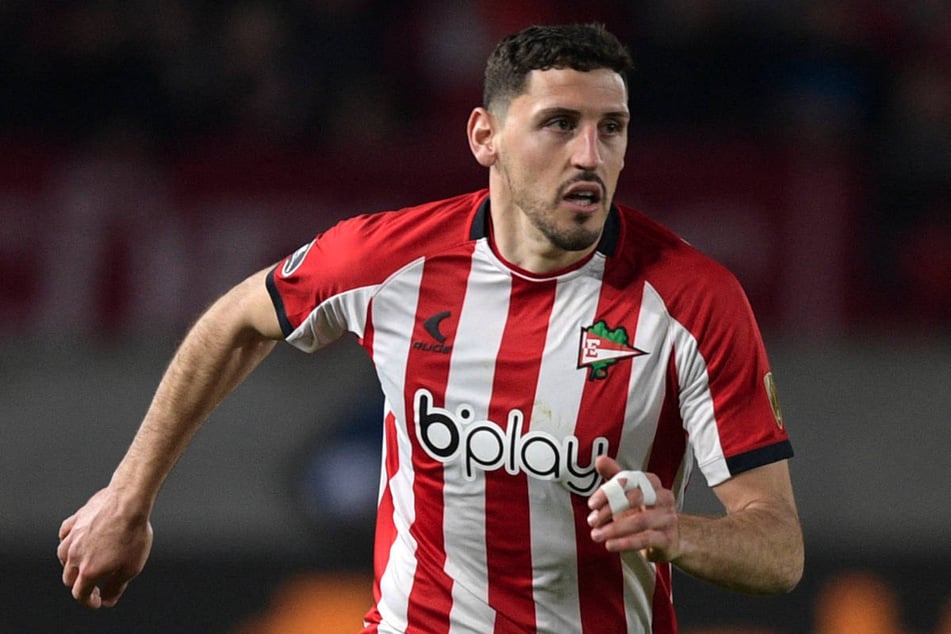 Agustin Rogel (27) hat vor seiner Zeit bei Hertha BSC schon einmal in Argentinien Fußball gespielt, damals für Club Estudiantes de La Plata.