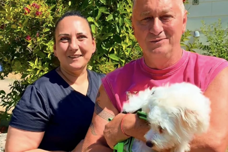 Gerade einmal vor zwei Wochen war der 58-Jährige überglücklich, dass Hündin Bella bei ihm einzog.
