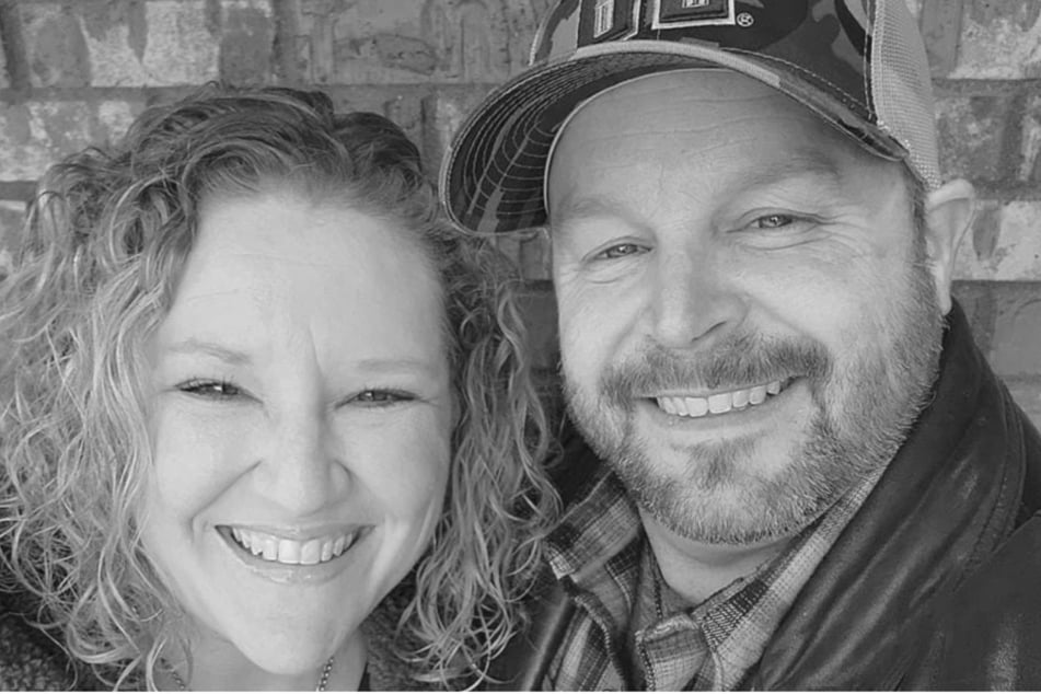Man stood at his wife's bedside with a knife: months later the whole family was dead
