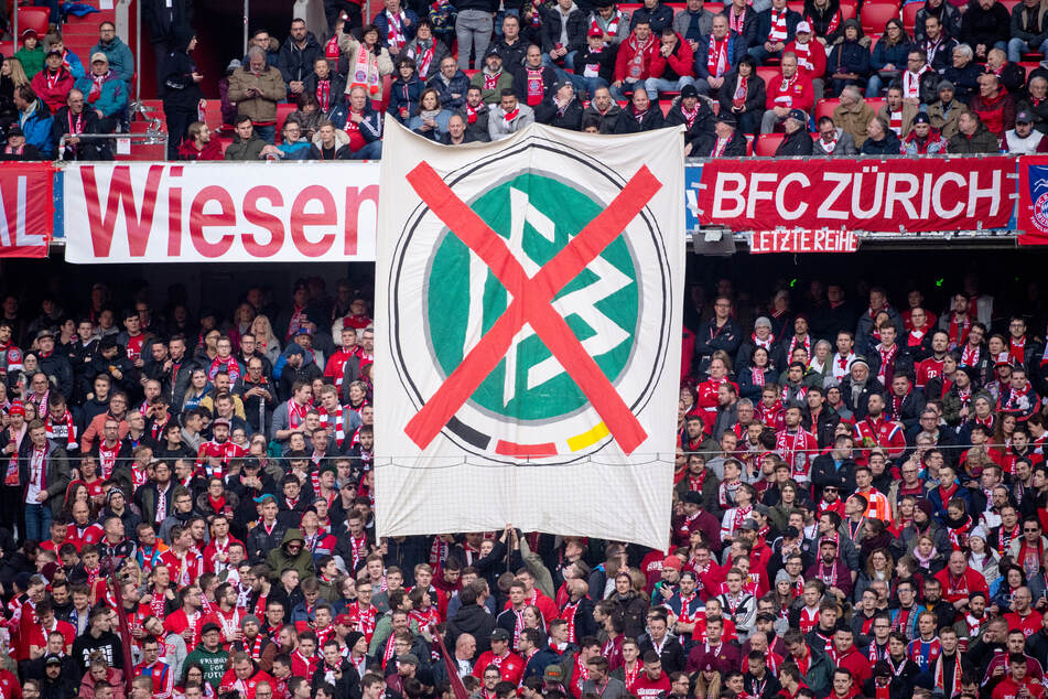 Der DFB genießt bei vielen Fans kein gutes Image mehr.