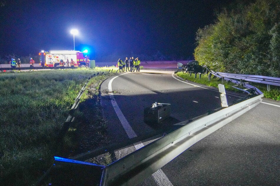 Der BMW durchbrach aufgrund der hohen Geschwindigkeit eine der Leitplanken an der Ausfahrt Sinsheim-Steinsfurt.