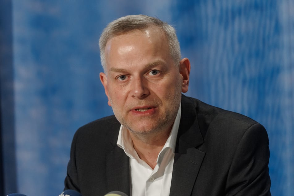Leif-Erik Holm (55), Landesvorsitzender der AfD in MV, will im gleichen Wahlkreis antreten wie Manuela Schwesig.