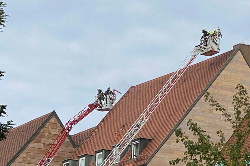 Die Feuerwehr konnte das Feuer schnell unter Kontrolle bringen.
