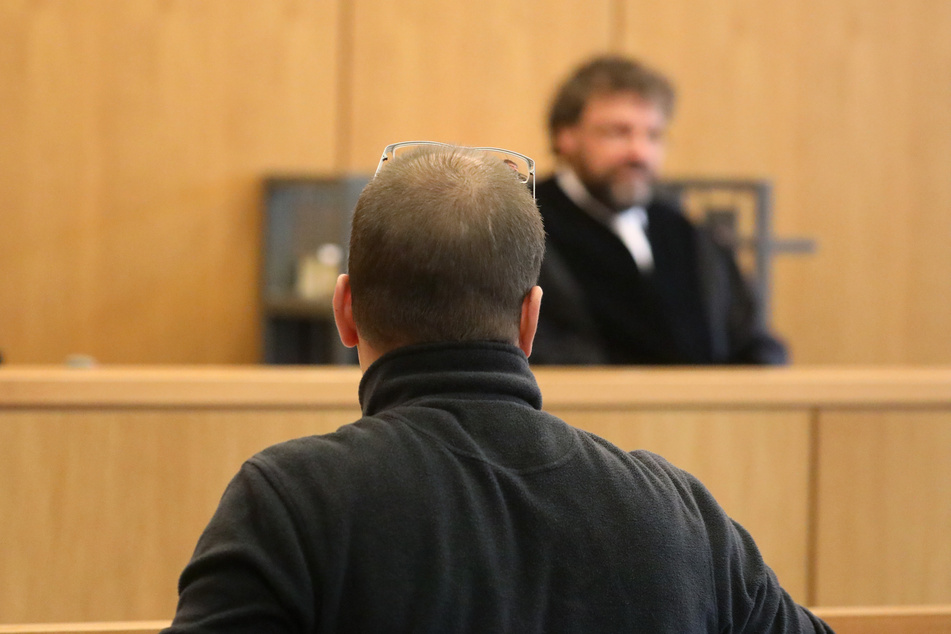 "Brummi Andi" (im Vordergrund) wurde vom Aachener Landgericht verurteilt.