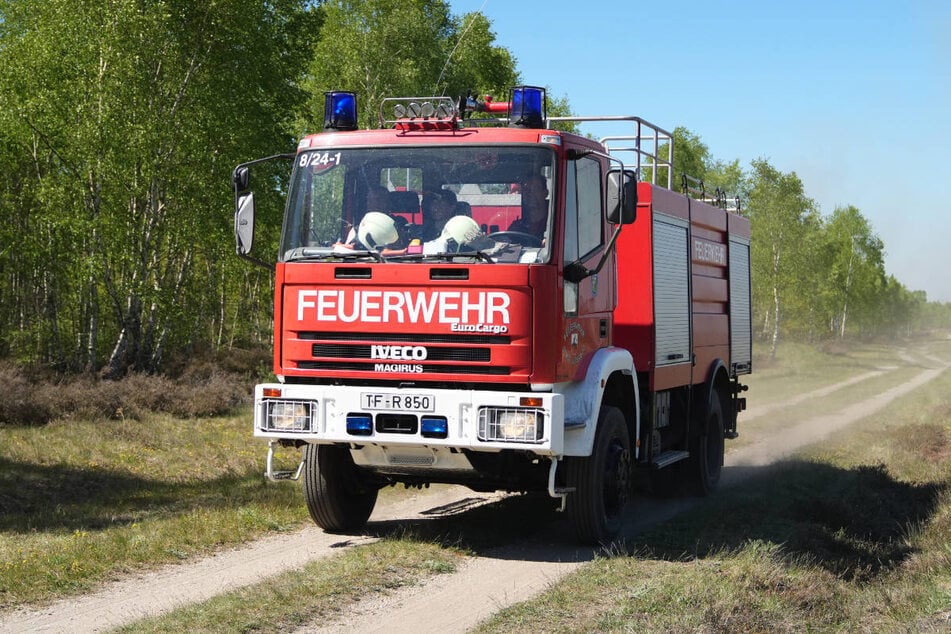 Durch die größere Nähe drohen Flammen bei Waldbränden auch auf Wohngebiete überzuspringen. (Symbolfoto)