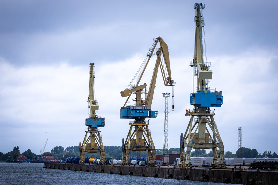 Im Rostocker Seehafen könnte in Zukunft doch ein LNG-Terminal entstehen. (Symbolbild)