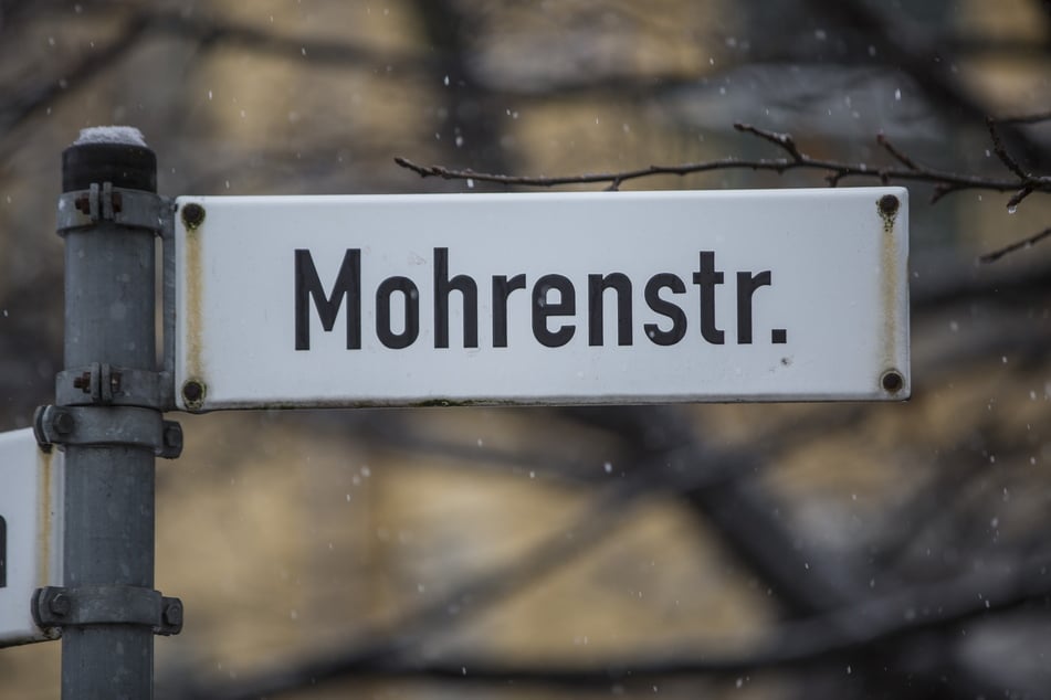 Kleine Straße, große Aufregung: Ist der Name "Mohrenstraße" rassistisch?