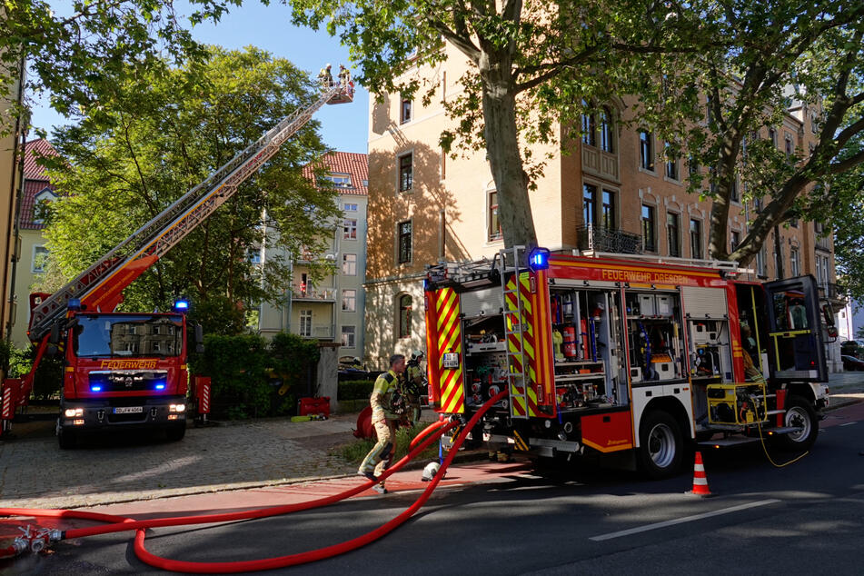 In der Wernerstraße geriet am Sonntagmorgen eine Küche aus bisher ungeklärter Ursache in Brand.