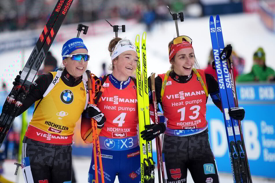Vor ihrer Erkrankung war Vanessa Voigt (r.) mehrfach auf dem Weltcup-Podium zu finden gewesen.