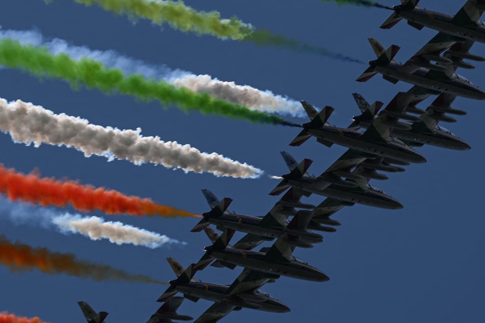 Die Frecce Tricolori ist der Stolz Italiens, aber der Sinn dieser Kunst wird spätestens seit 1988 häufig hinterfragt, als die Flugstaffel in Ramstein für eine Katastrophe sorgte.