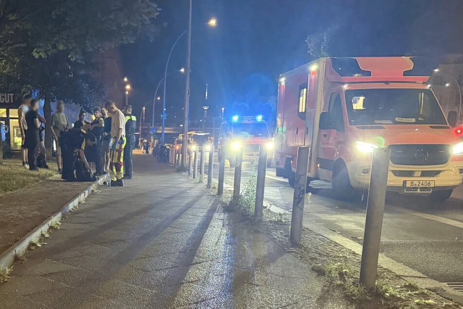 Berlin: Streit vor Supermarkt eskaliert: Mann mit Reizgas attackiert und niedergestochen