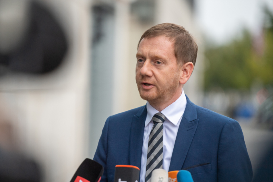 Ministerpräsident Michael Kretschmer (46, CDU) möchte alle Hebel in Bewegung setzen, um die vierte Welle in Sachsen in den Griff zu bekommen.